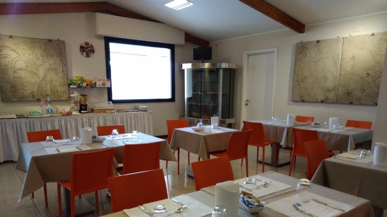 Albergo Metauro Fano Esterno foto